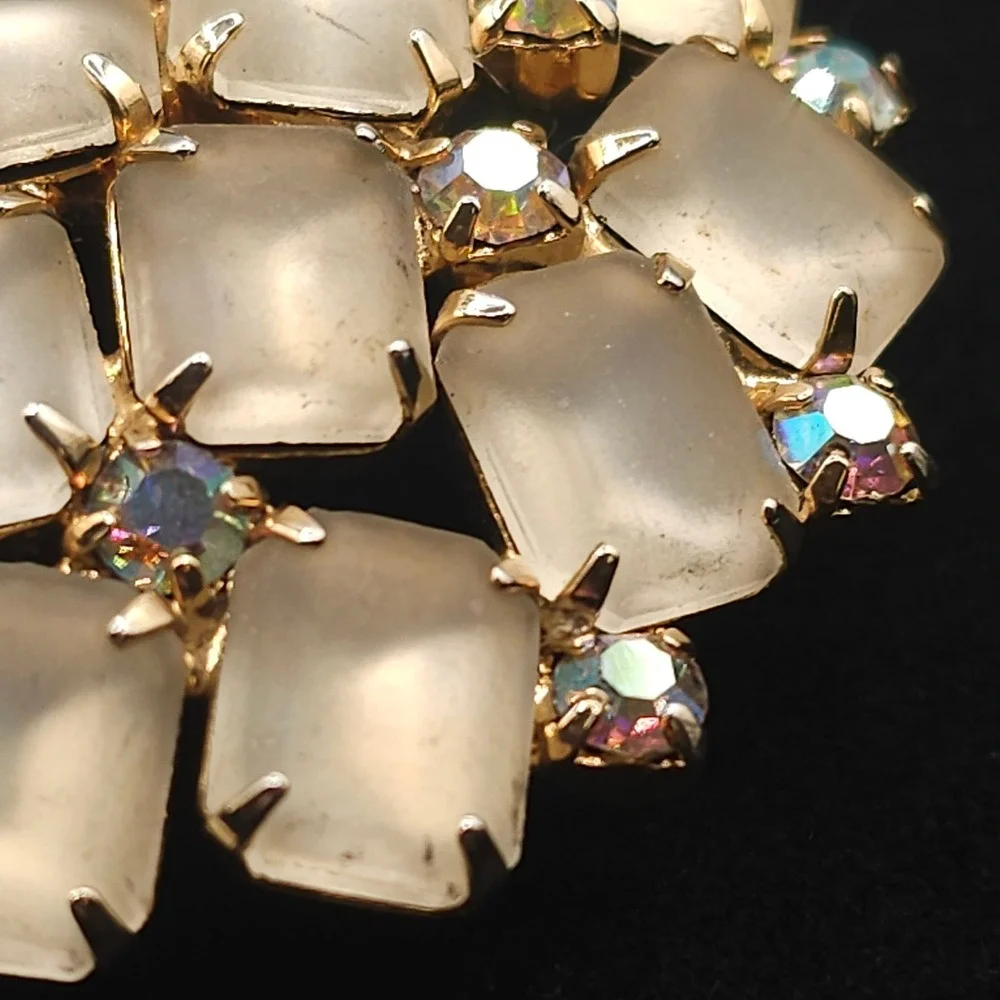 Vtg Frosted Glass Aurora Borealis Rhinestone Brooch Statement Gold Tone Wedding